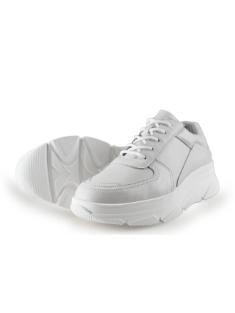 Bridge Footwear Sneaker