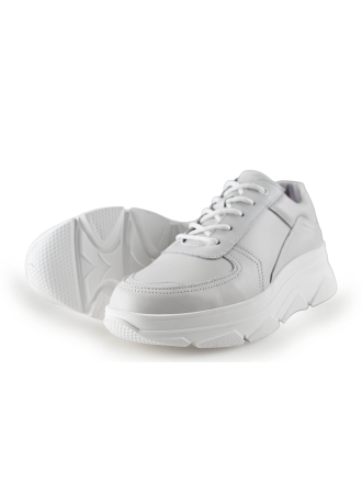 Bridge Footwear Sneaker
