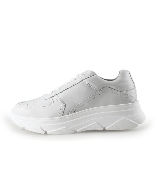 Bridge Footwear Sneaker