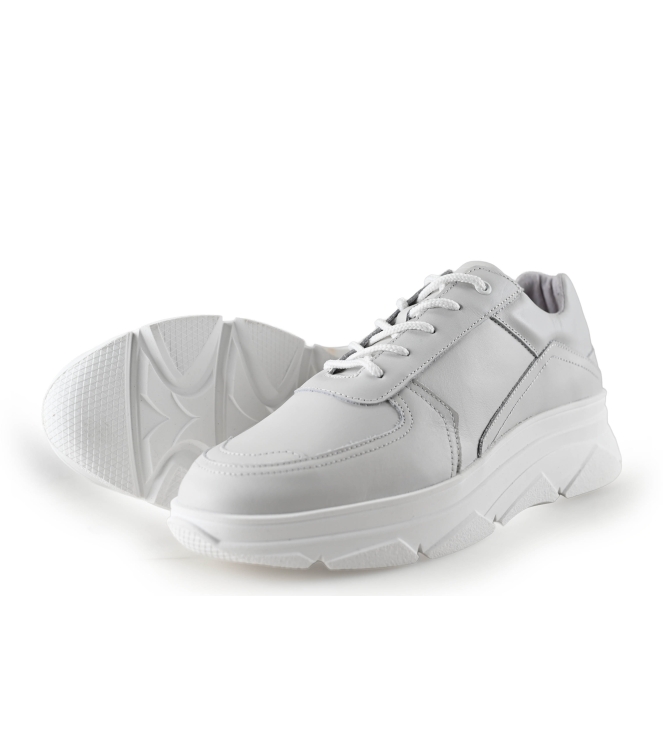 Bridge Footwear Sneaker
