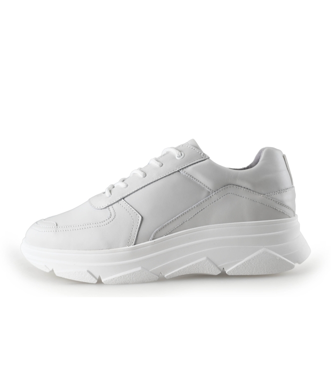 Bridge Footwear Sneaker