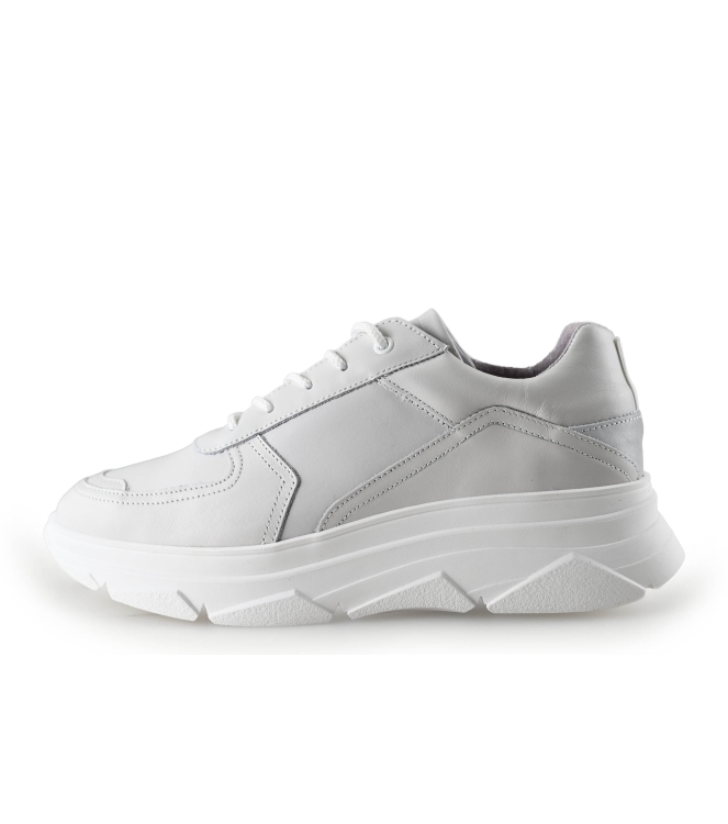Bridge Footwear Sneaker