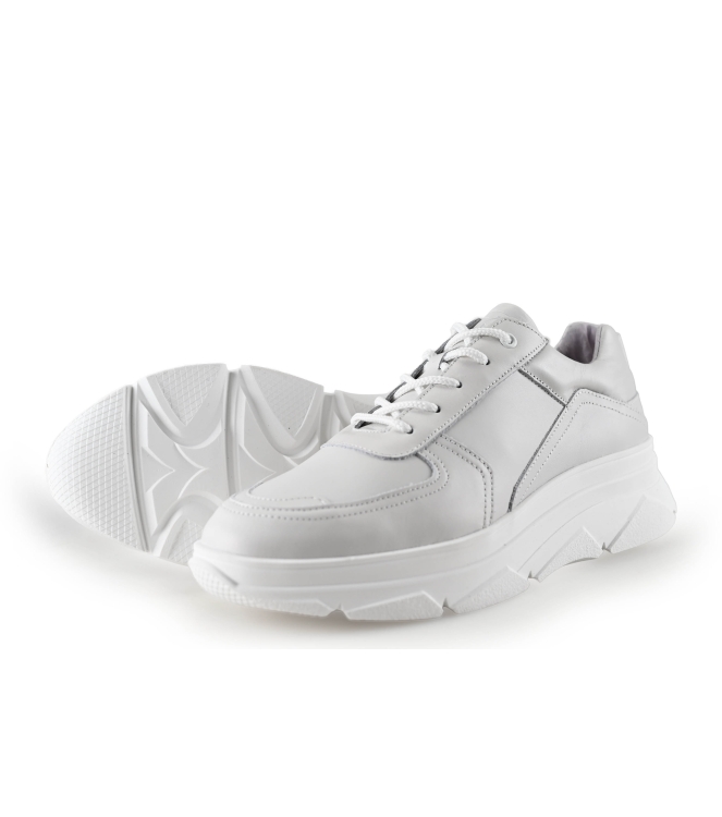 Bridge Footwear Sneaker