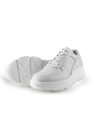 Bridge Footwear Sneaker