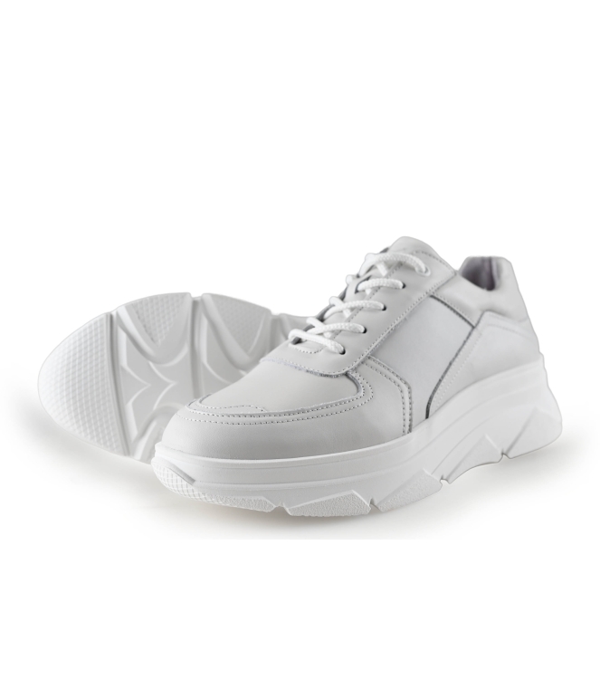 Bridge Footwear Sneaker