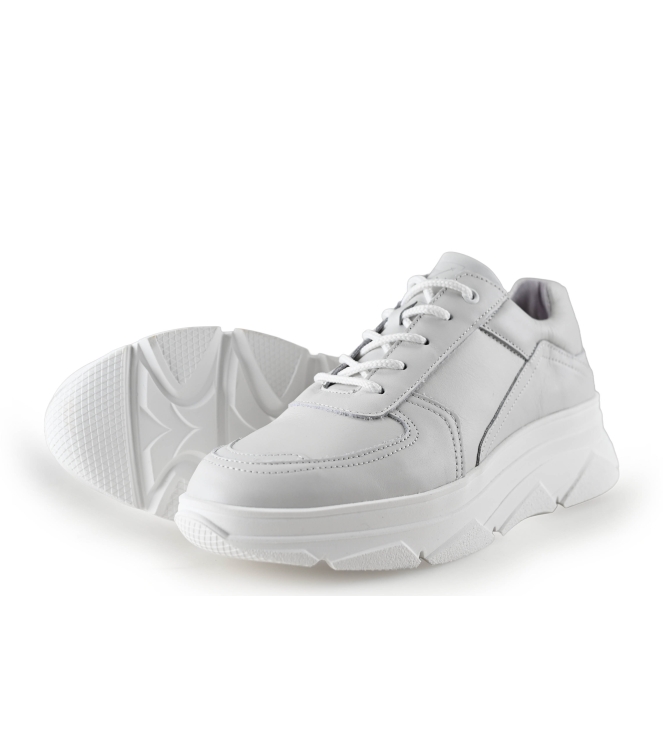 Bridge Footwear Sneaker