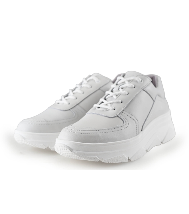 Bridge Footwear Sneaker