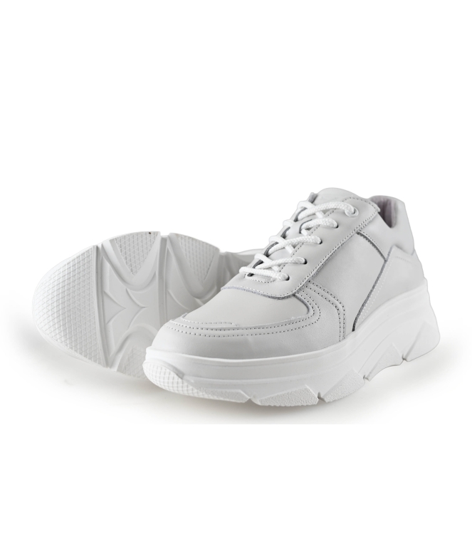 Bridge Footwear Sneaker