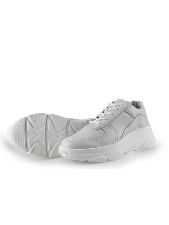 Bridge Footwear Sneaker