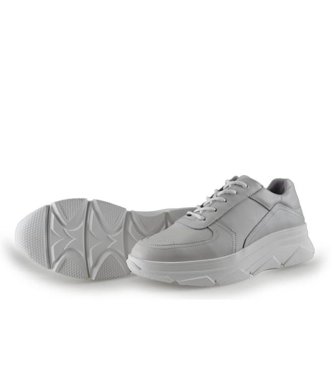 Bridge Footwear Sneaker