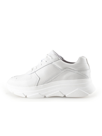 Bridge Footwear Sneaker