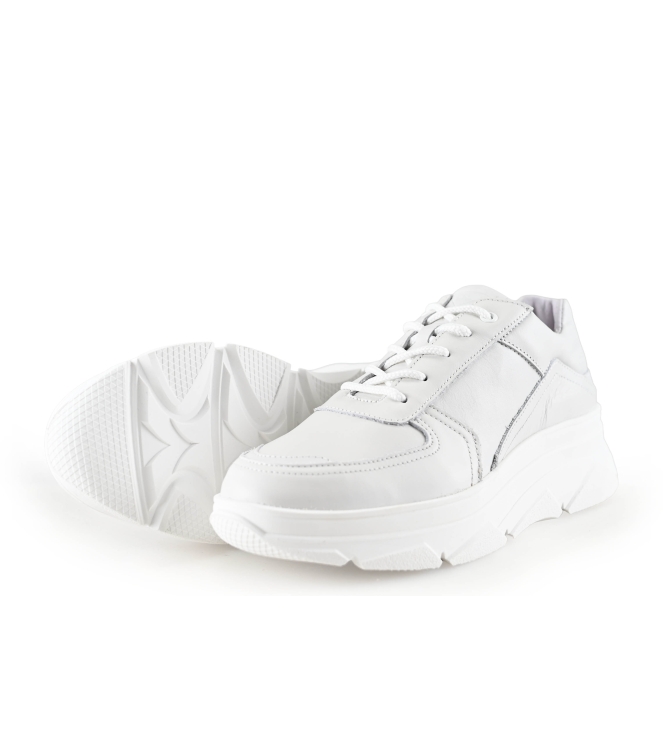 Bridge Footwear Sneaker