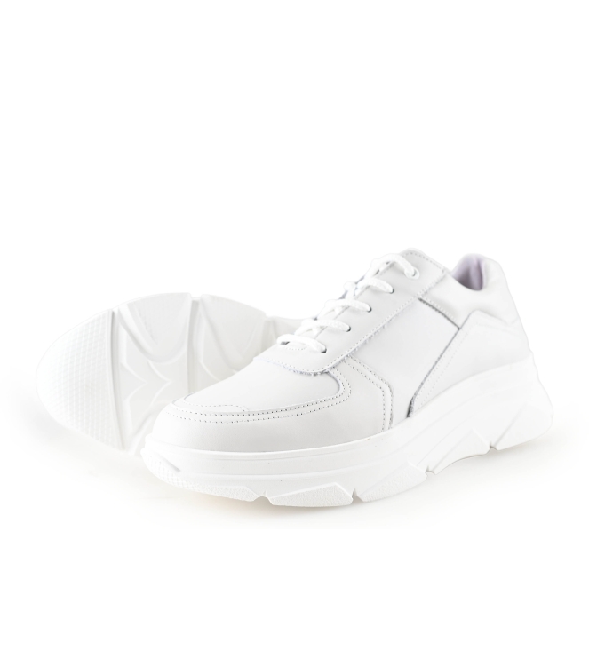Bridge Footwear Sneaker