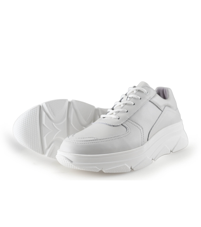 Bridge Footwear Sneaker