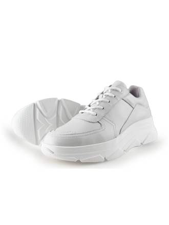 Bridge Footwear Sneaker