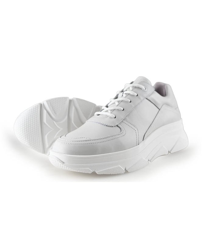 Bridge Footwear Sneaker