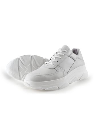 Bridge Footwear Sneaker