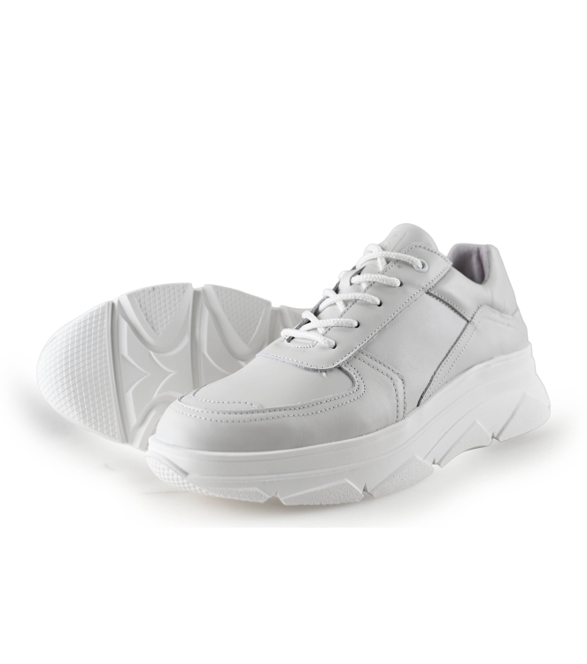 Bridge Footwear Sneaker