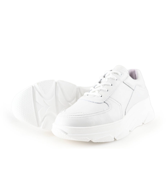 Bridge Footwear Sneaker