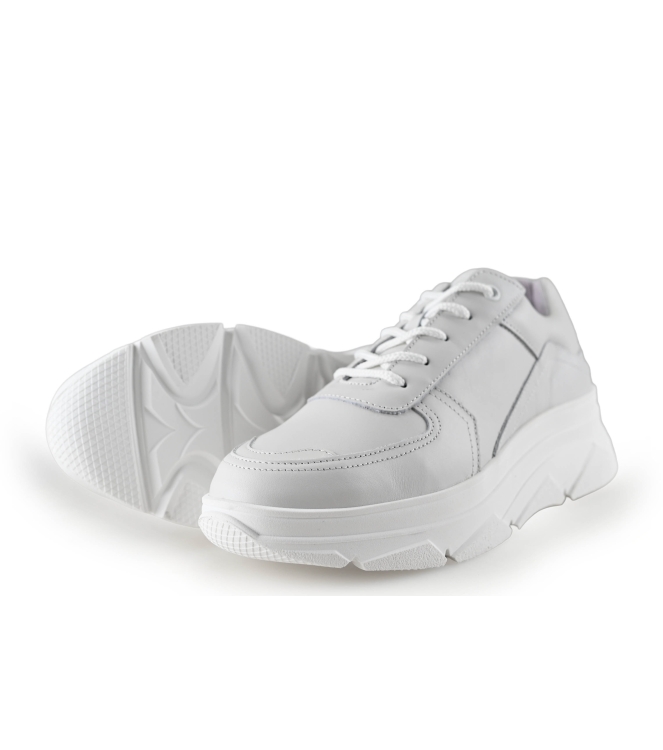 Bridge Footwear Sneaker