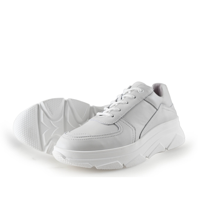 Bridge Footwear Sneaker