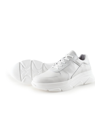Bridge Footwear Sneaker