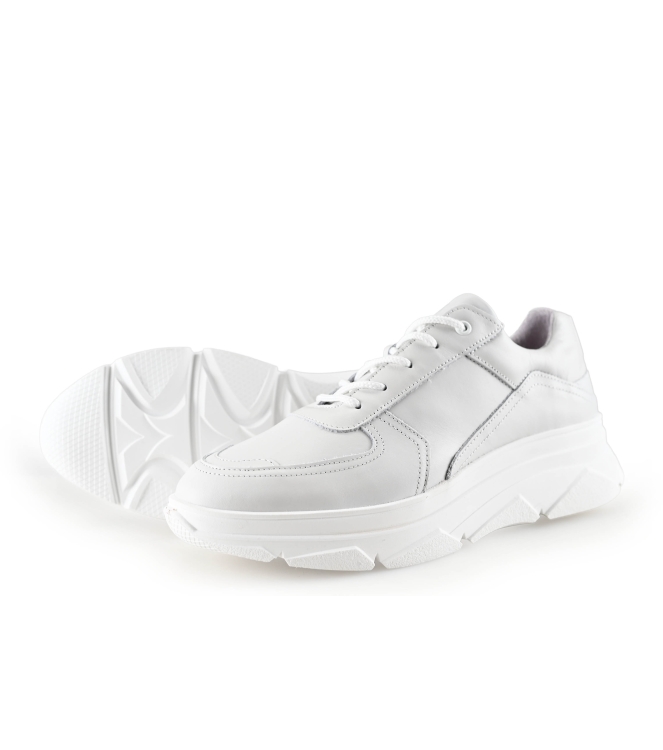 Bridge Footwear Sneaker