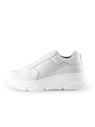 Bridge Footwear Sneaker