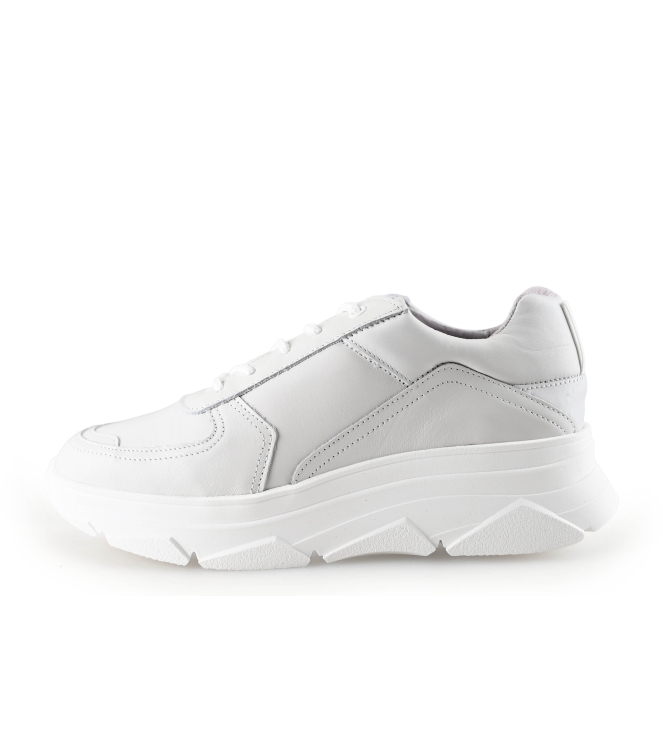 Bridge Footwear Sneaker