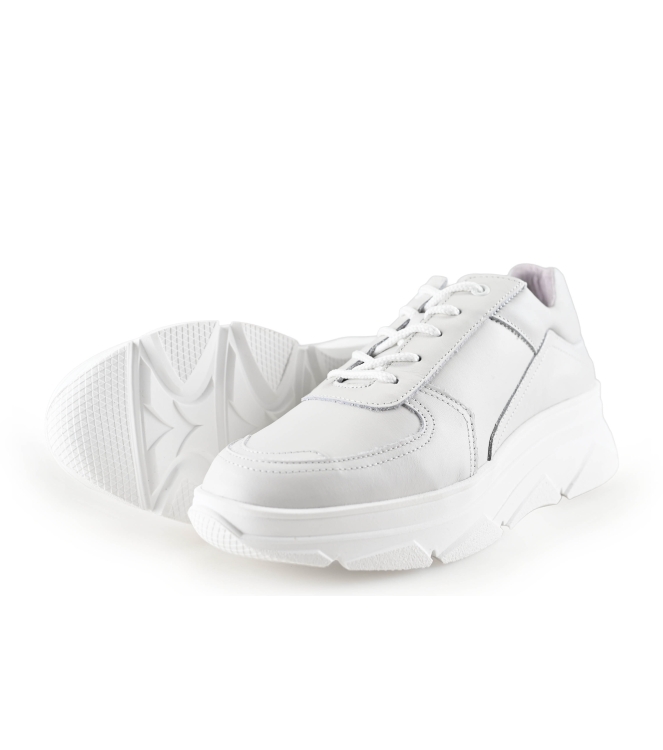 Bridge Footwear Sneaker