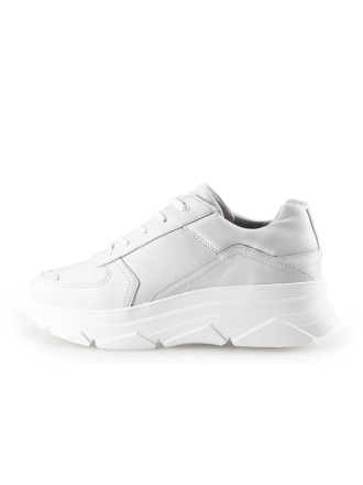 Bridge Footwear Sneaker