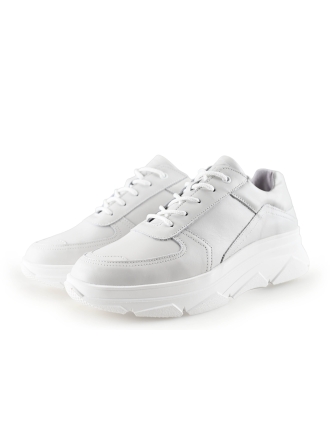Bridge Footwear Sneaker