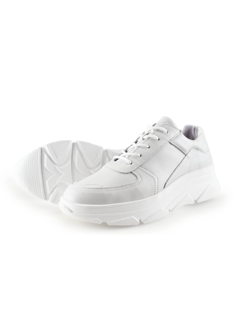 Bridge Footwear Sneaker