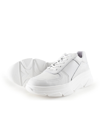Bridge Footwear Sneaker