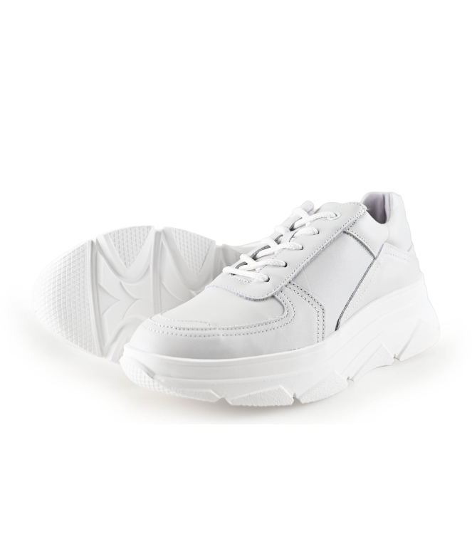 Bridge Footwear Sneaker