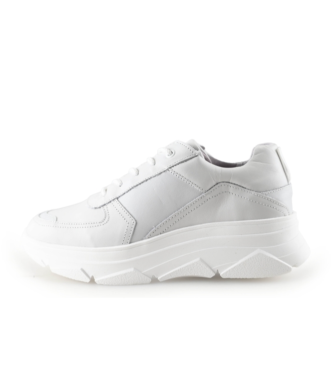 Bridge Footwear Sneaker