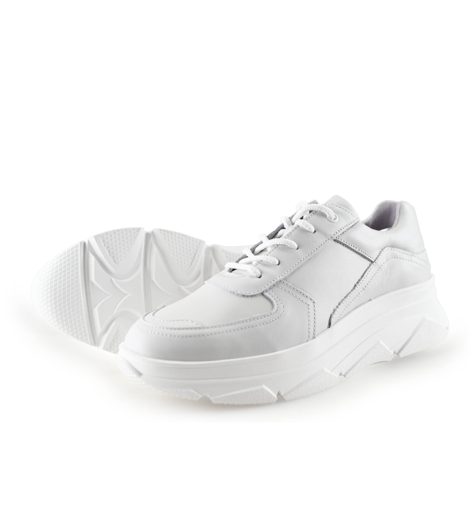 Bridge Footwear Sneaker