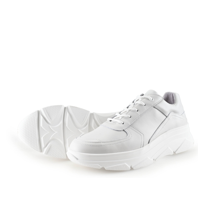 Bridge Footwear Sneaker