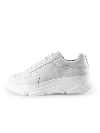 Bridge Footwear Sneaker