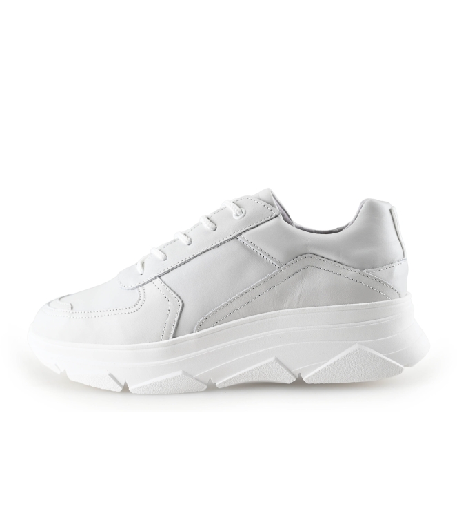 Bridge Footwear Sneaker