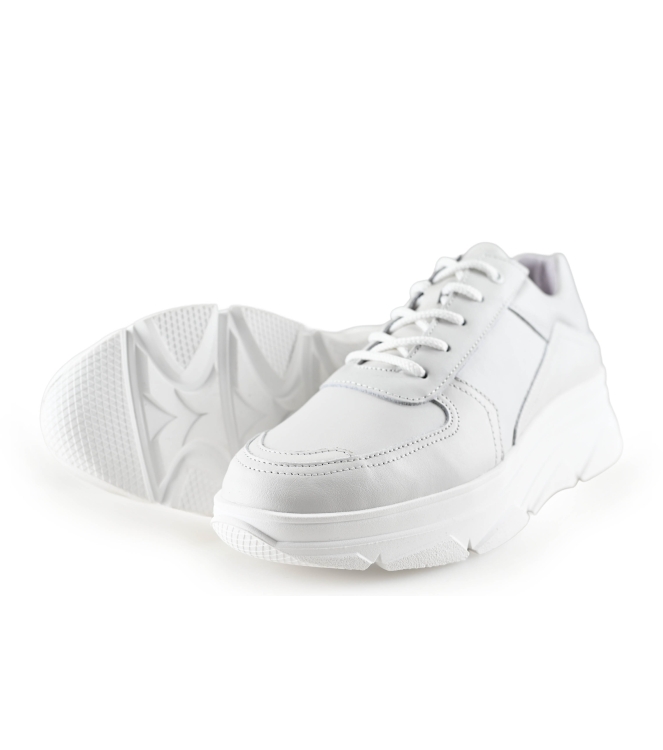 Bridge Footwear Sneaker