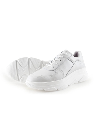 Bridge Footwear Sneaker