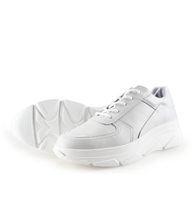 Bridge Footwear Sneaker