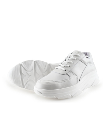 Bridge Footwear Sneaker