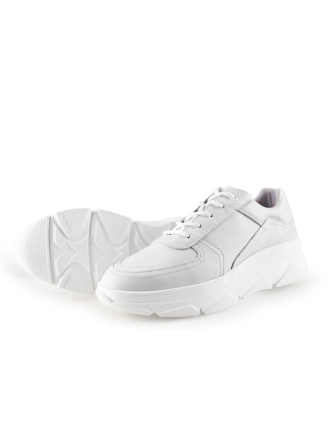 Bridge Footwear Sneaker