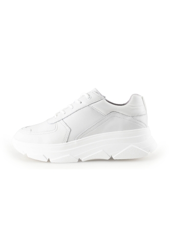 Bridge Footwear Sneaker