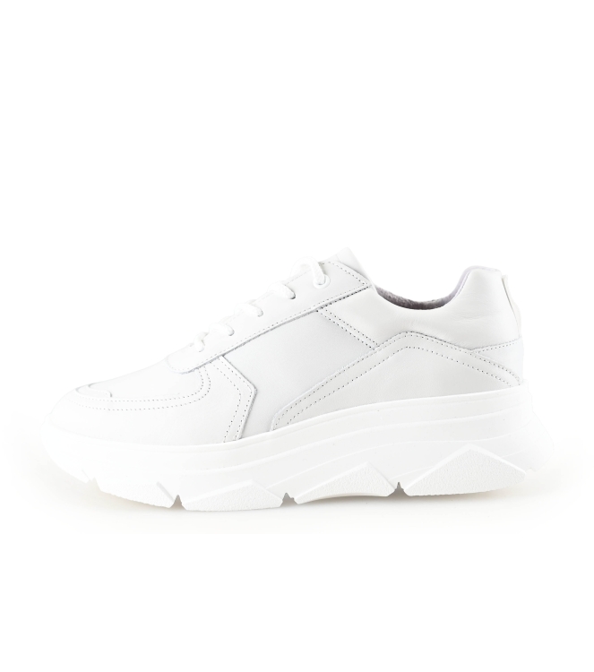 Bridge Footwear Sneaker