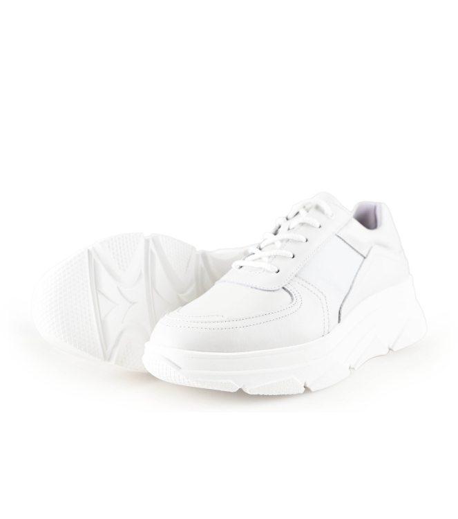 Bridge Footwear Sneaker
