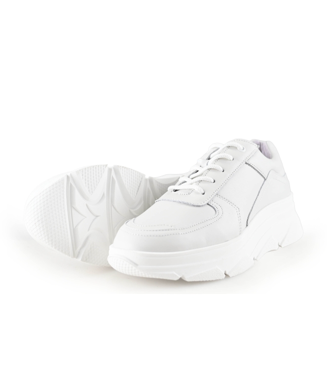 Bridge Footwear Sneaker