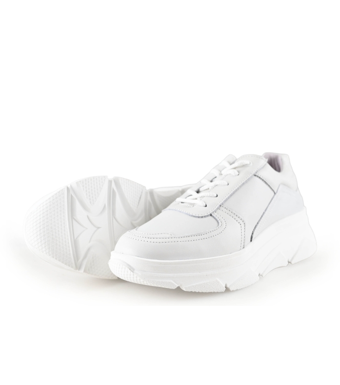 Bridge Footwear Sneaker